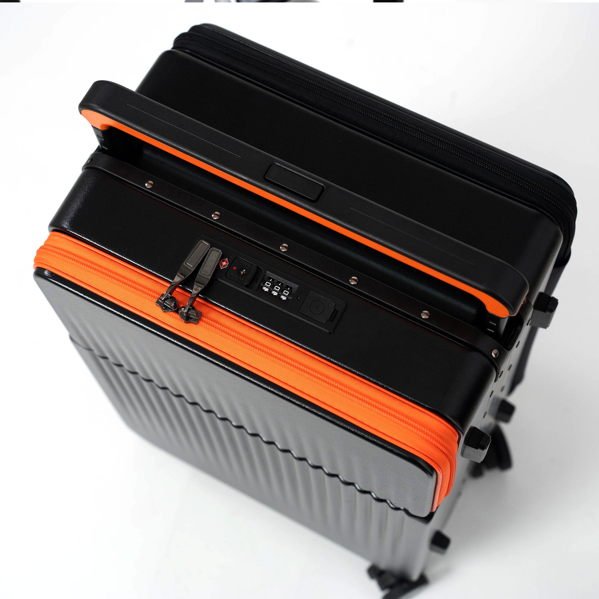 Valise Cabine Premium Business – TSA, Port USB, Compartiment Laptop & Support Téléphone - Noir & Orange