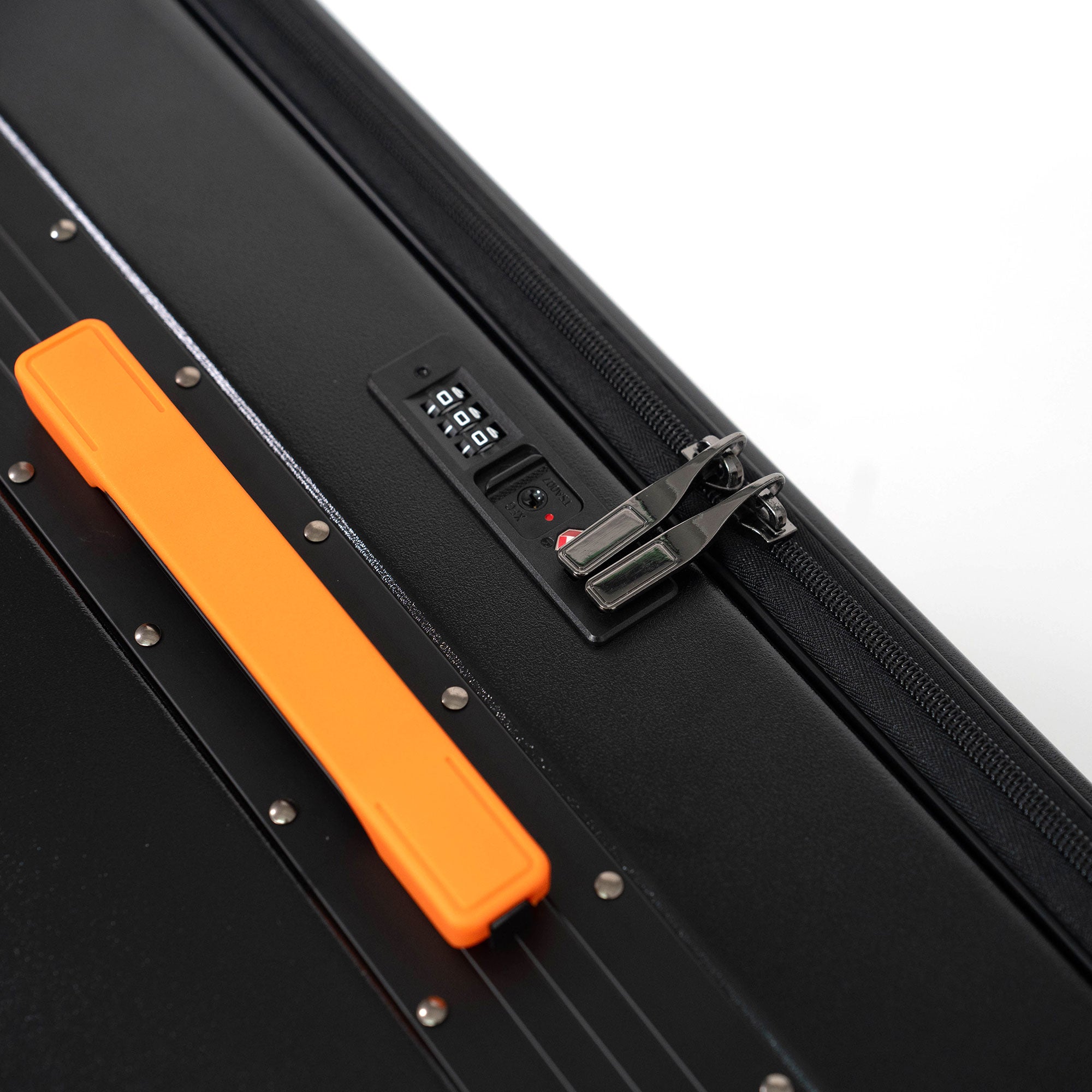 Valise Cabine Premium Business – TSA, Port USB, Compartiment Laptop & Support Téléphone - Noir & Orange
